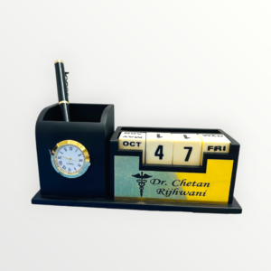 Pen Stand with Personalized Name and Calendar